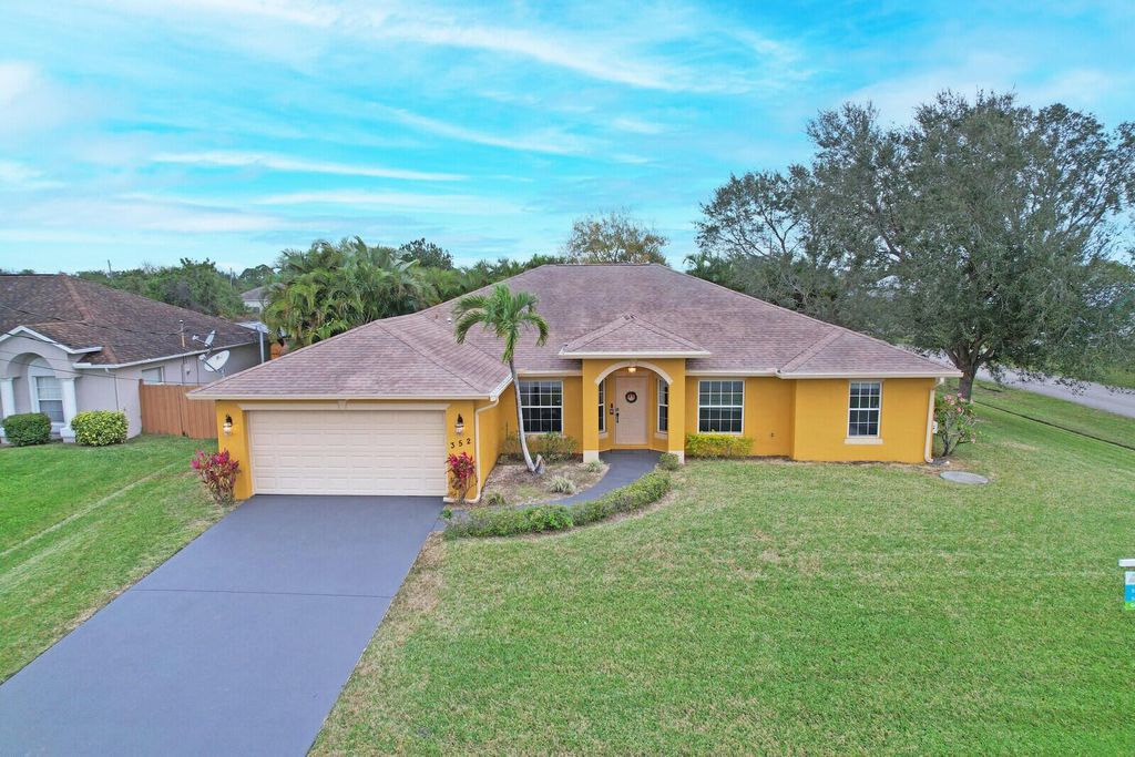 Photo of 352 SW South Quick Circle, Port Saint Lucie, FL 34953 (MLS # R10951519)