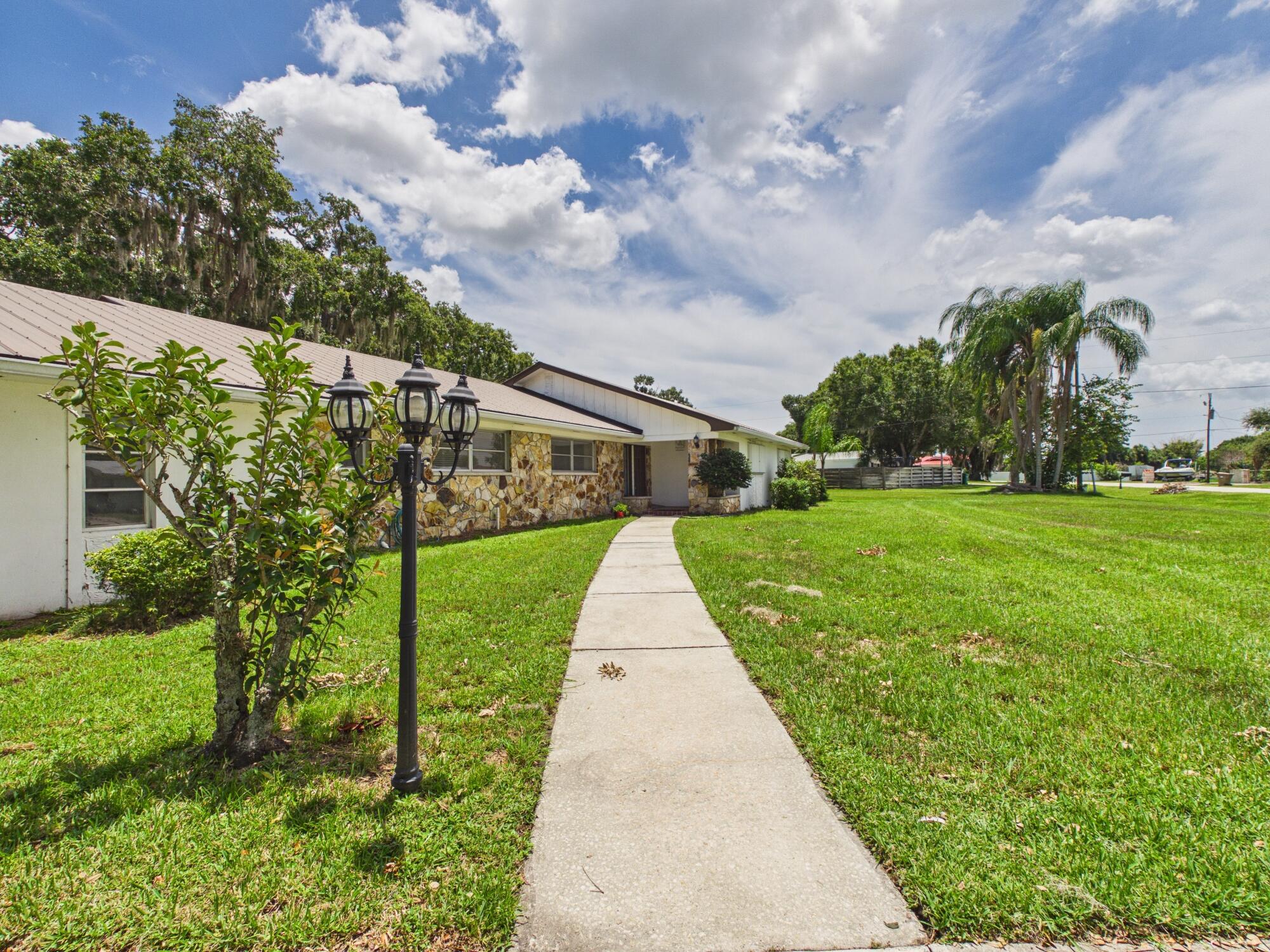 1501 SE 8TH Drive