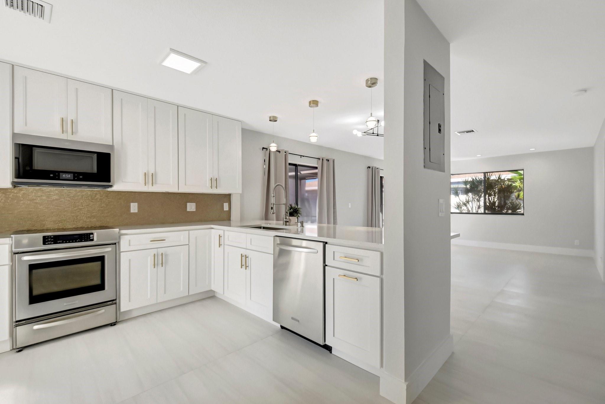 14932 Wildflower Ln 14932