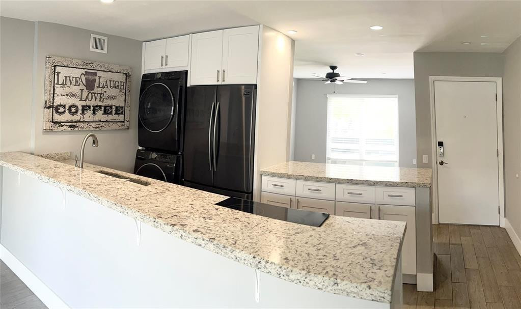 Embarcadero Condo - Residential Lease