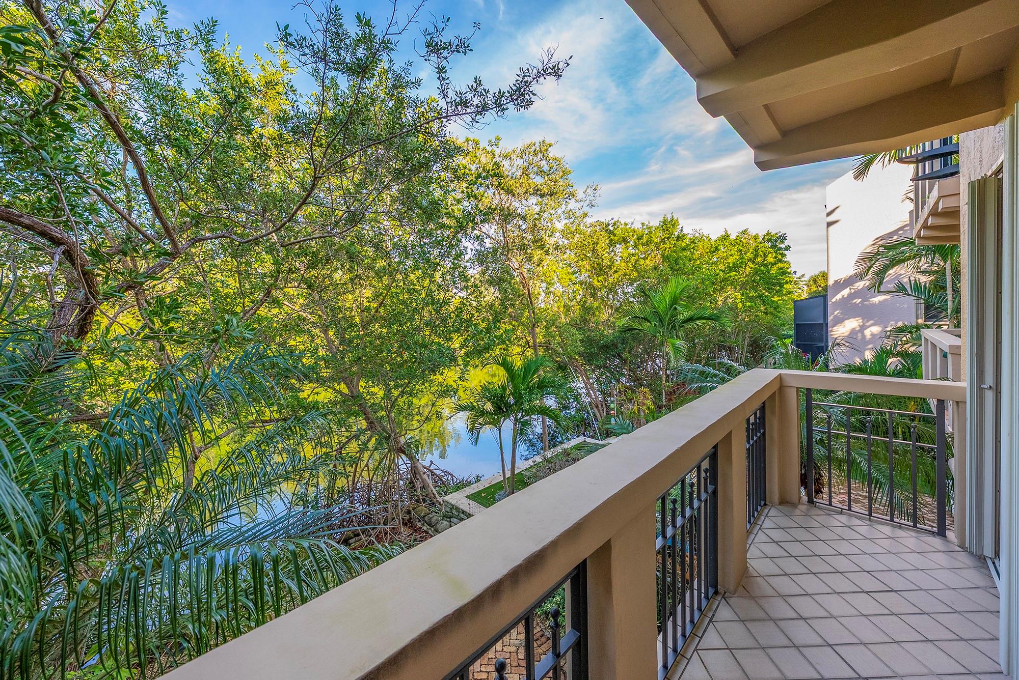 Royal Harbour Yacht Club - Residential Lease