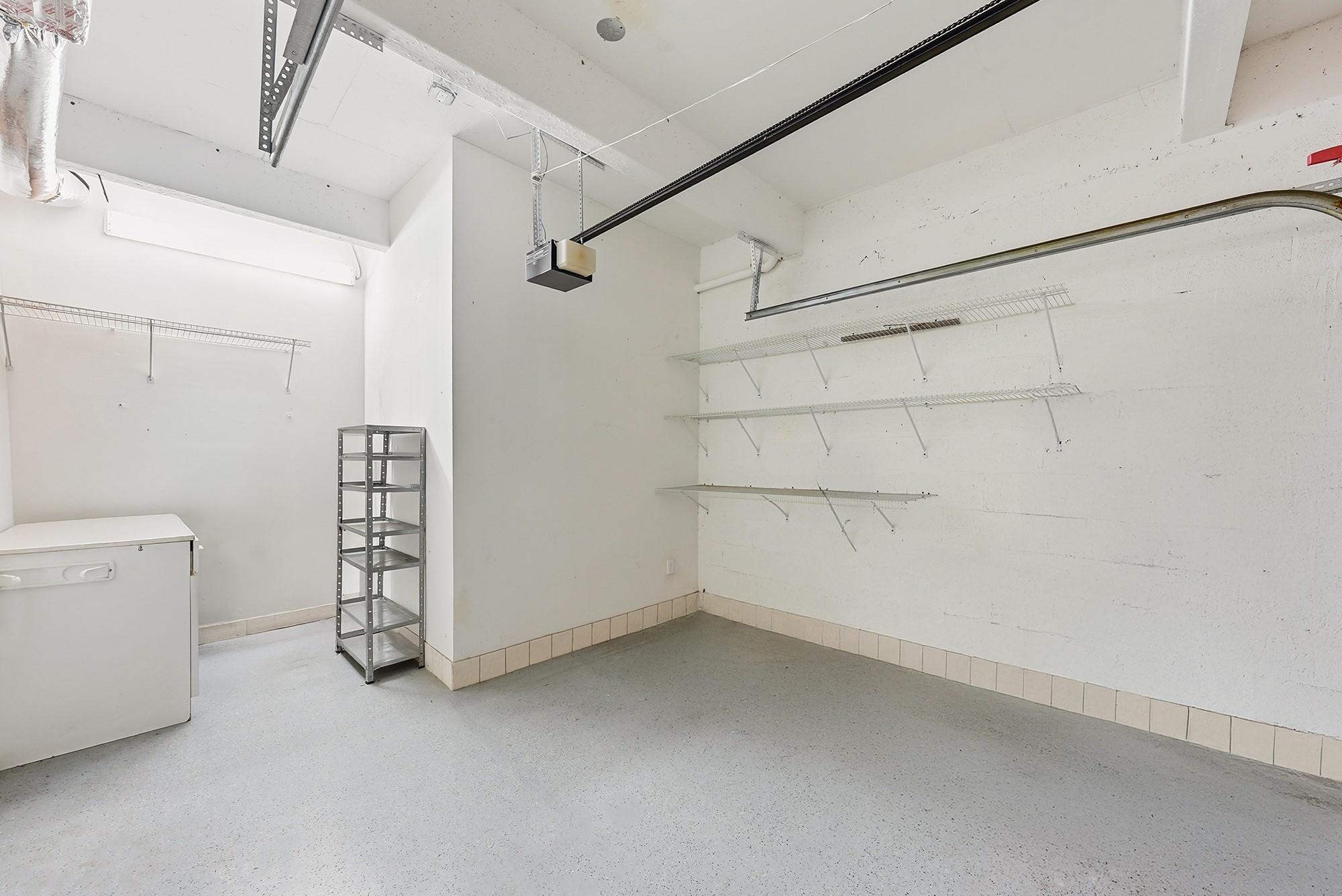 Royal Harbour Yacht Club - Residential Lease