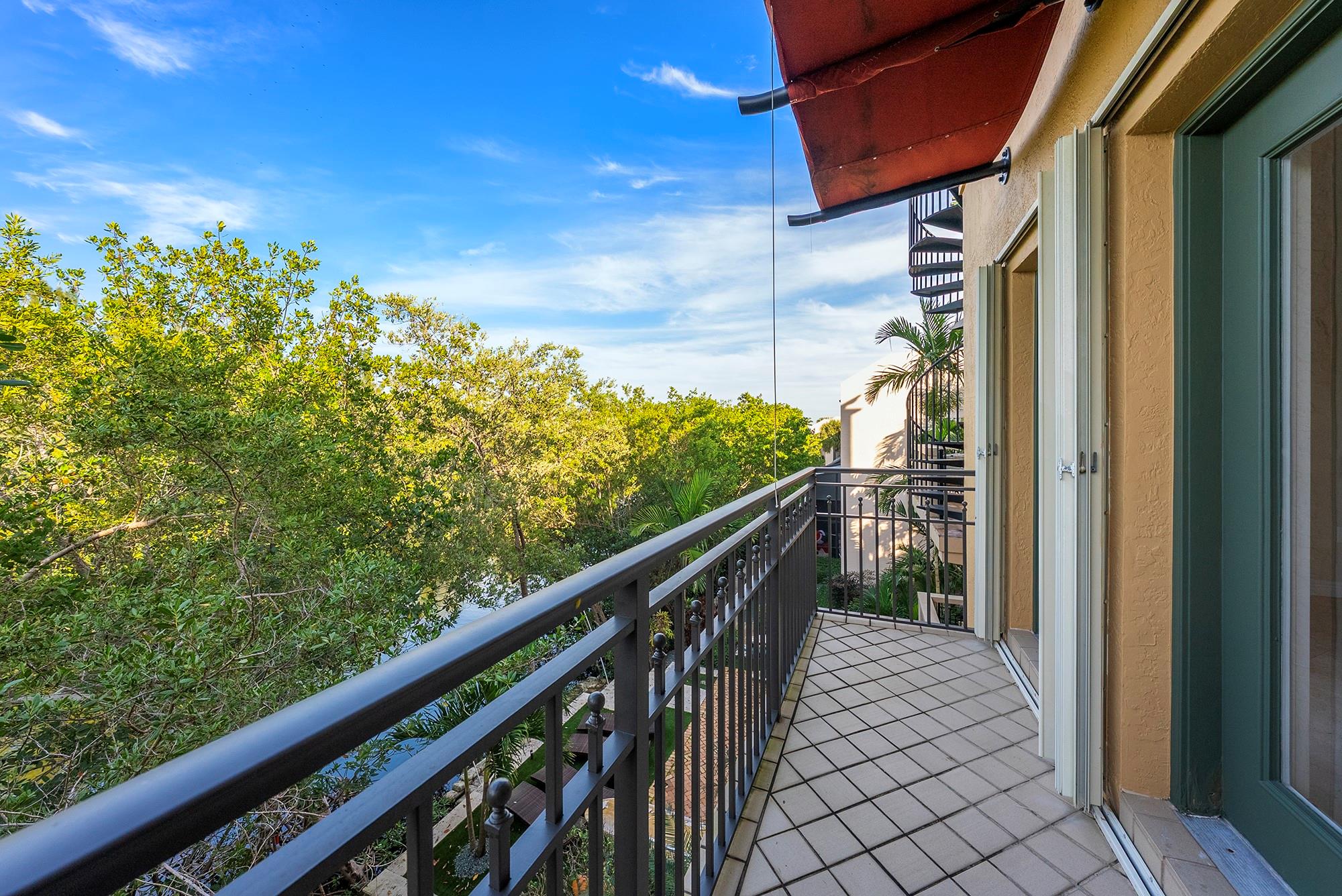 Royal Harbour Yacht Club - Residential Lease