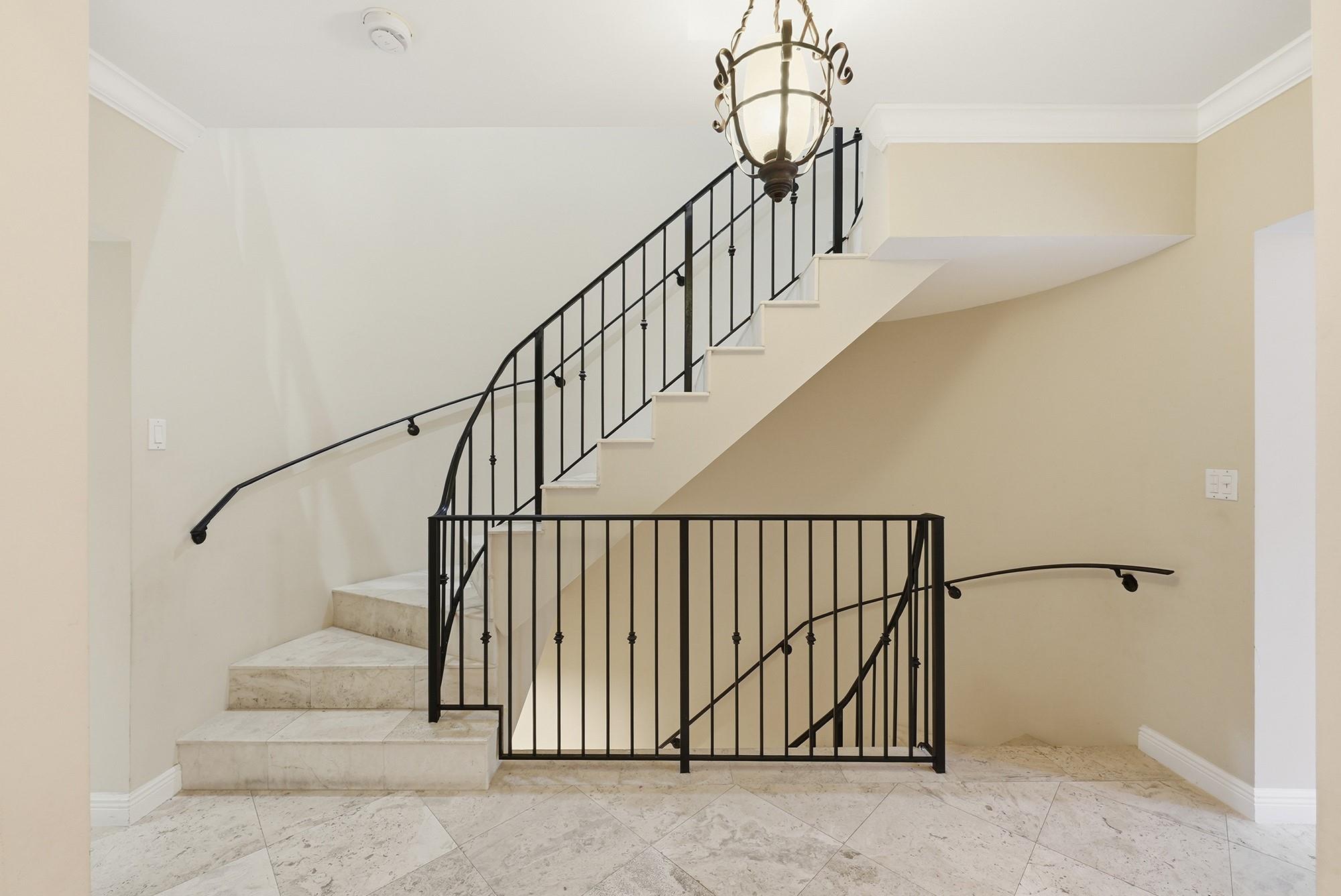 Royal Harbour Yacht Club - Residential Lease