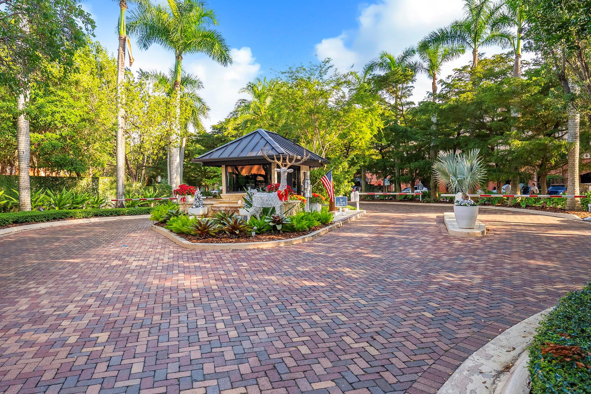 Royal Harbour Yacht Club - Residential Lease