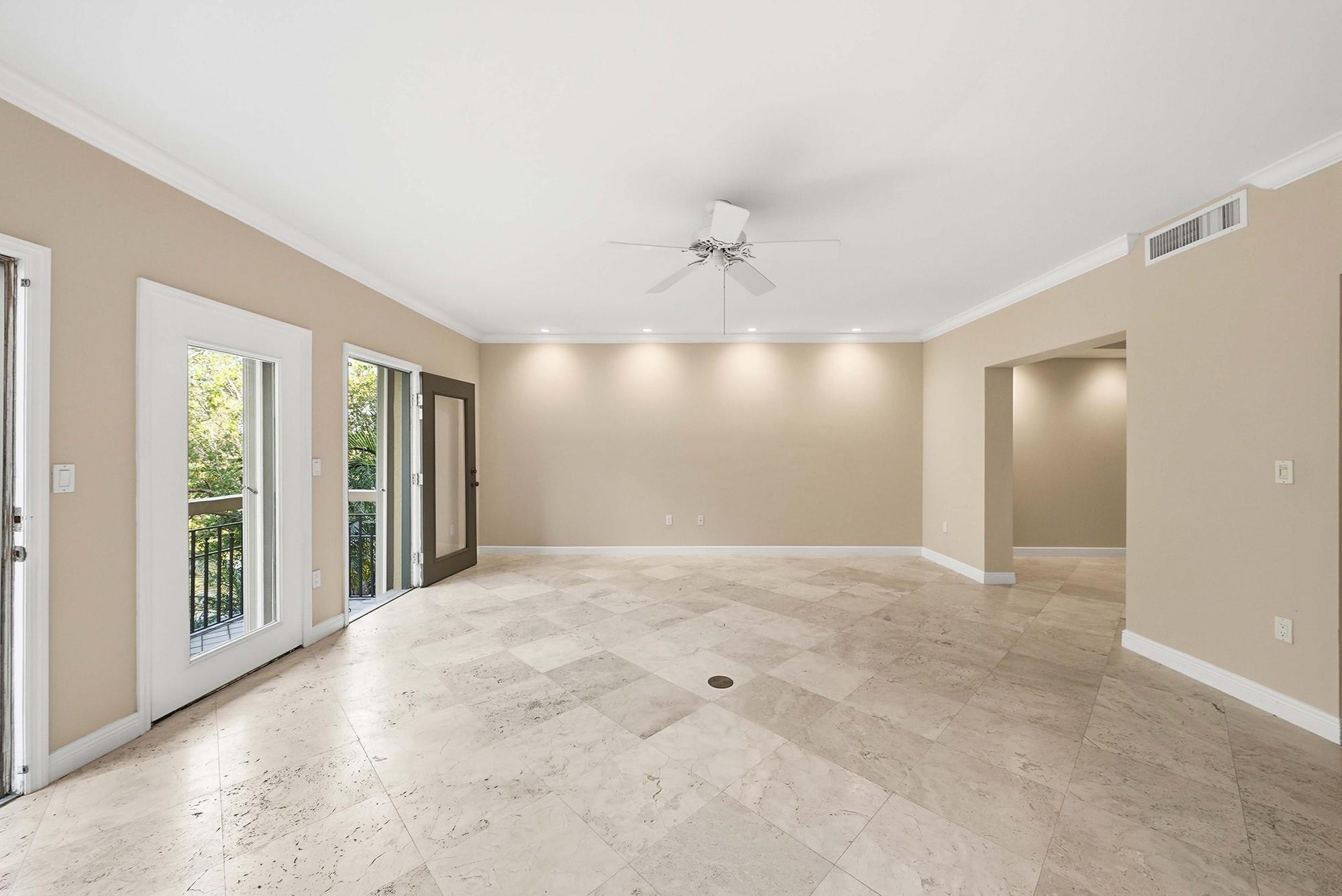 Royal Harbour Yacht Club - Residential Lease