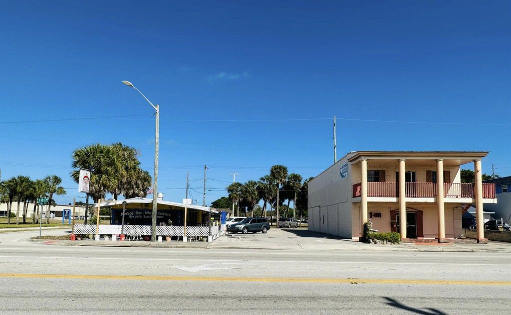 Photo of 936 S Us Highway 1, Fort Pierce, FL (MLS # R11053610)