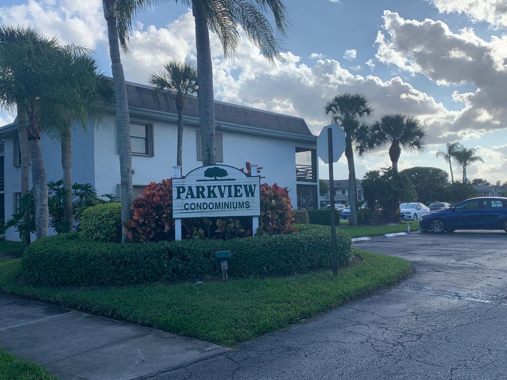 Photo of 1250 SE Parkview Place #C-7, Stuart, FL 34994 (MLS # R10777954)