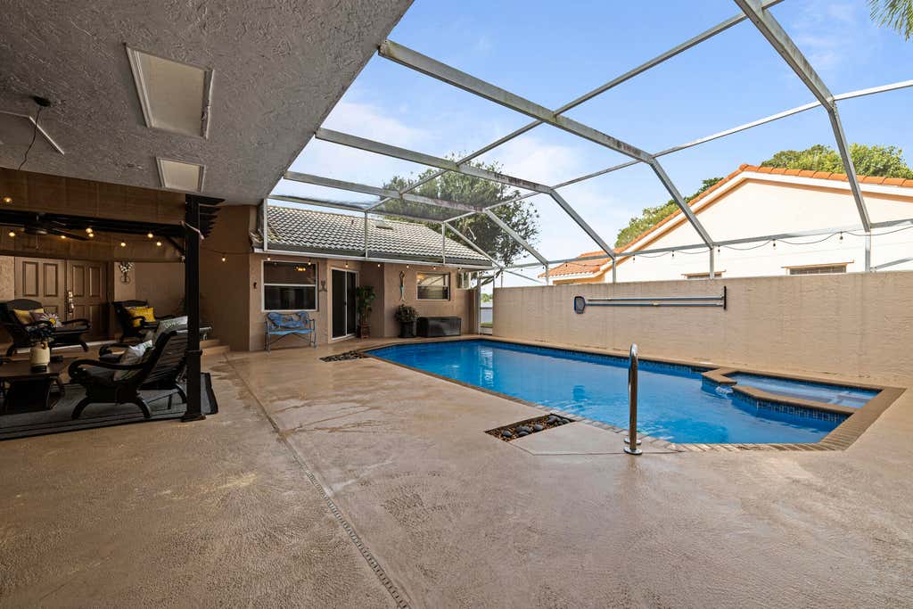 Photo of 12430 Baywind Court, Boca Raton, FL 33428 (MLS # R11055498)