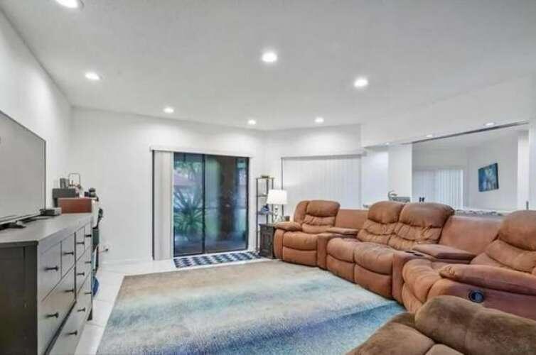 Lakeview Courts at Jacaranda - Residential