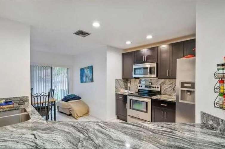 Lakeview Courts at Jacaranda - Residential