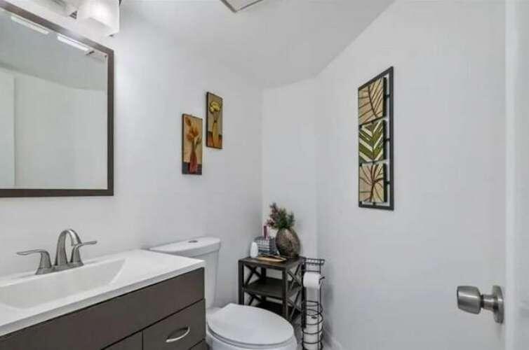 Lakeview Courts at Jacaranda - Residential