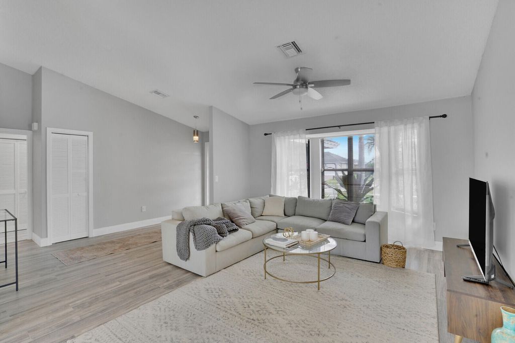 Photo of 13834 Geranium Place, Wellington, FL 33414 (MLS # B26018882)