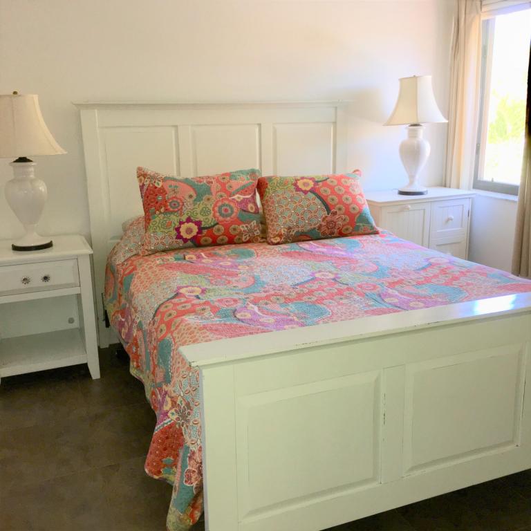 UNO LAGO - Residential Lease