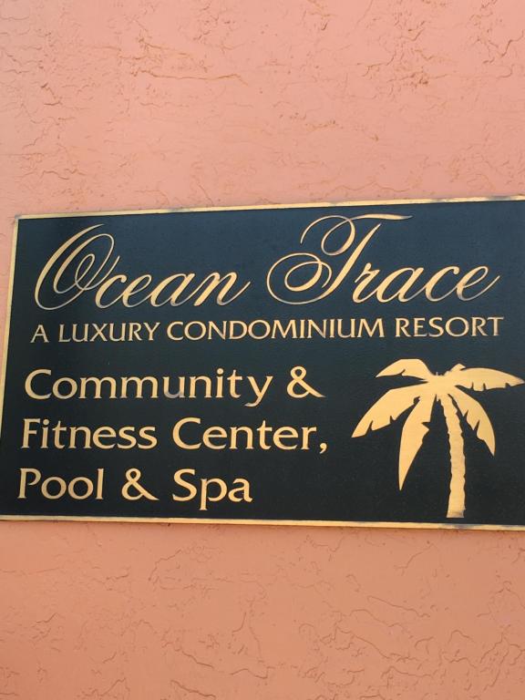 UNO LAGO - Residential Lease