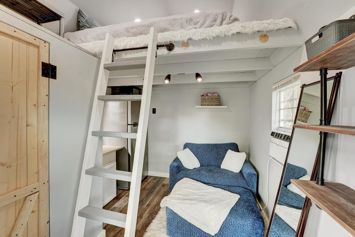 TOURIST NOOK DELRAY - Residential Lease