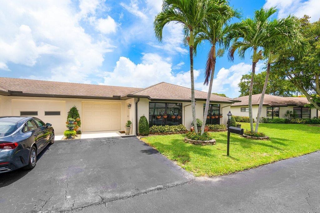 Photo of 10228 Dovewood Lane #B, Boynton Beach, FL 33436 (MLS # R11031457)