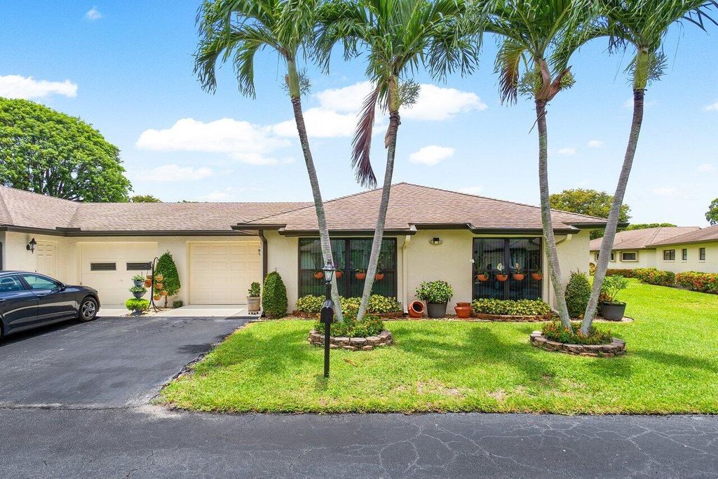 Photo of 10228 Dovewood Lane #B, Boynton Beach, FL 33436 (MLS # R11031457)