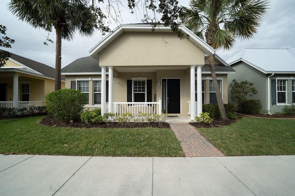 Photo of 10532 SW Kelsey Way, Port Saint Lucie, FL 34987 (MLS # R10861435)