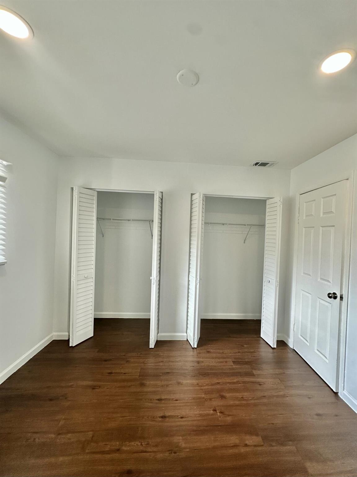 TIFFANY LAKE COND PHASE T - Residential Lease