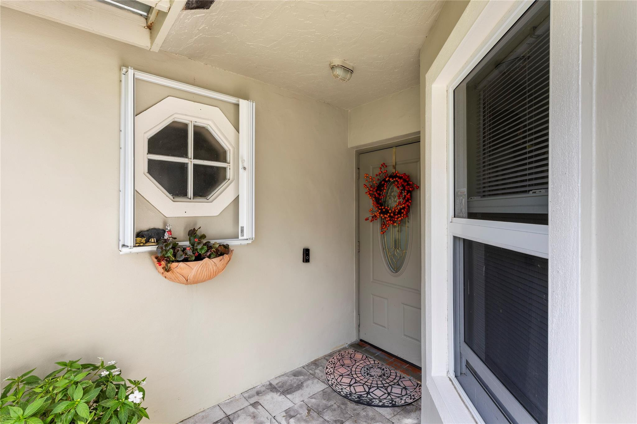 2933 Myrtle Oak Circle