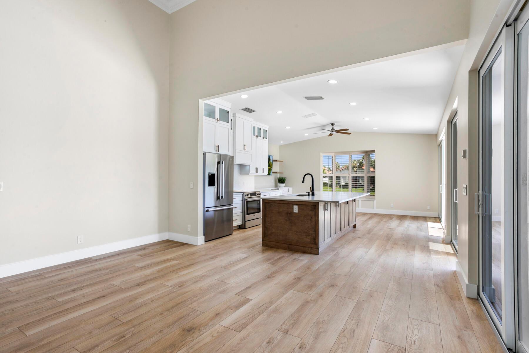 WINDRIFT AT JONATHANS LAN - Residential