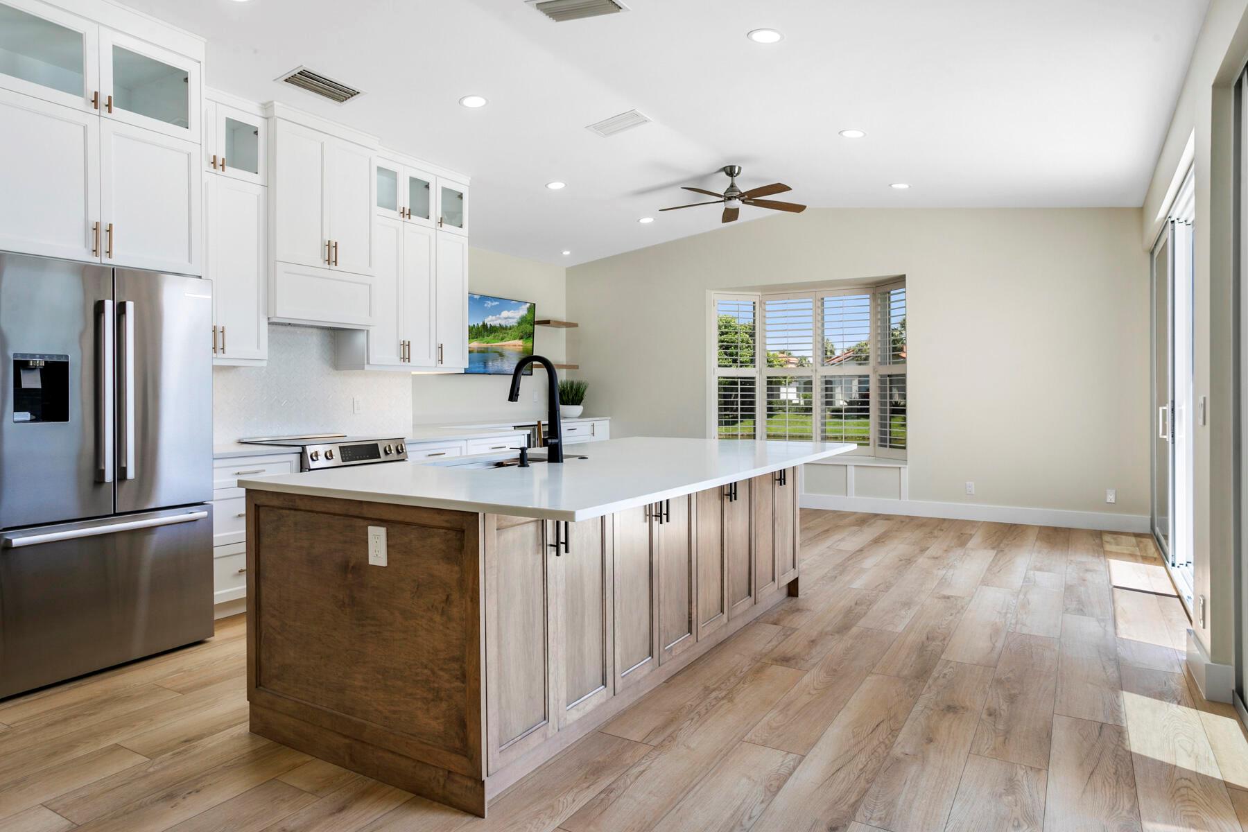 WINDRIFT AT JONATHANS LAN - Residential