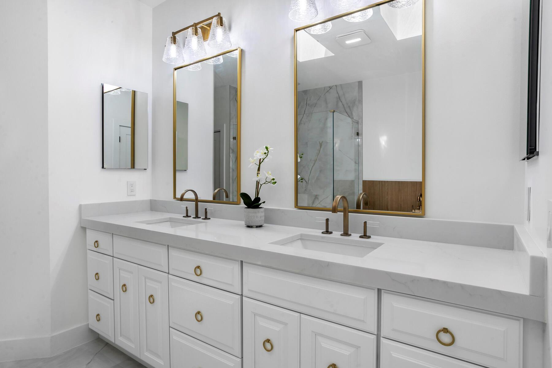 WINDRIFT AT JONATHANS LAN - Residential