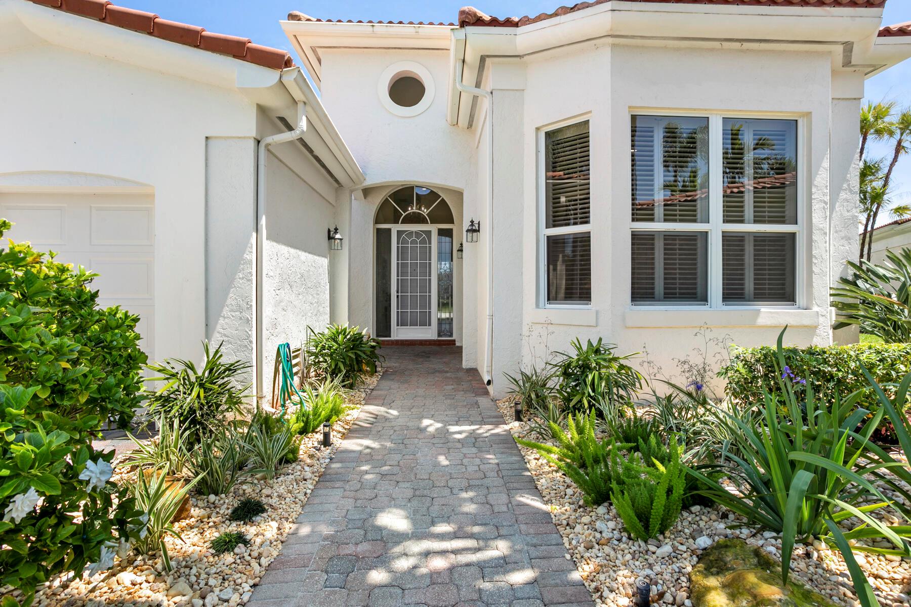 WINDRIFT AT JONATHANS LAN - Residential