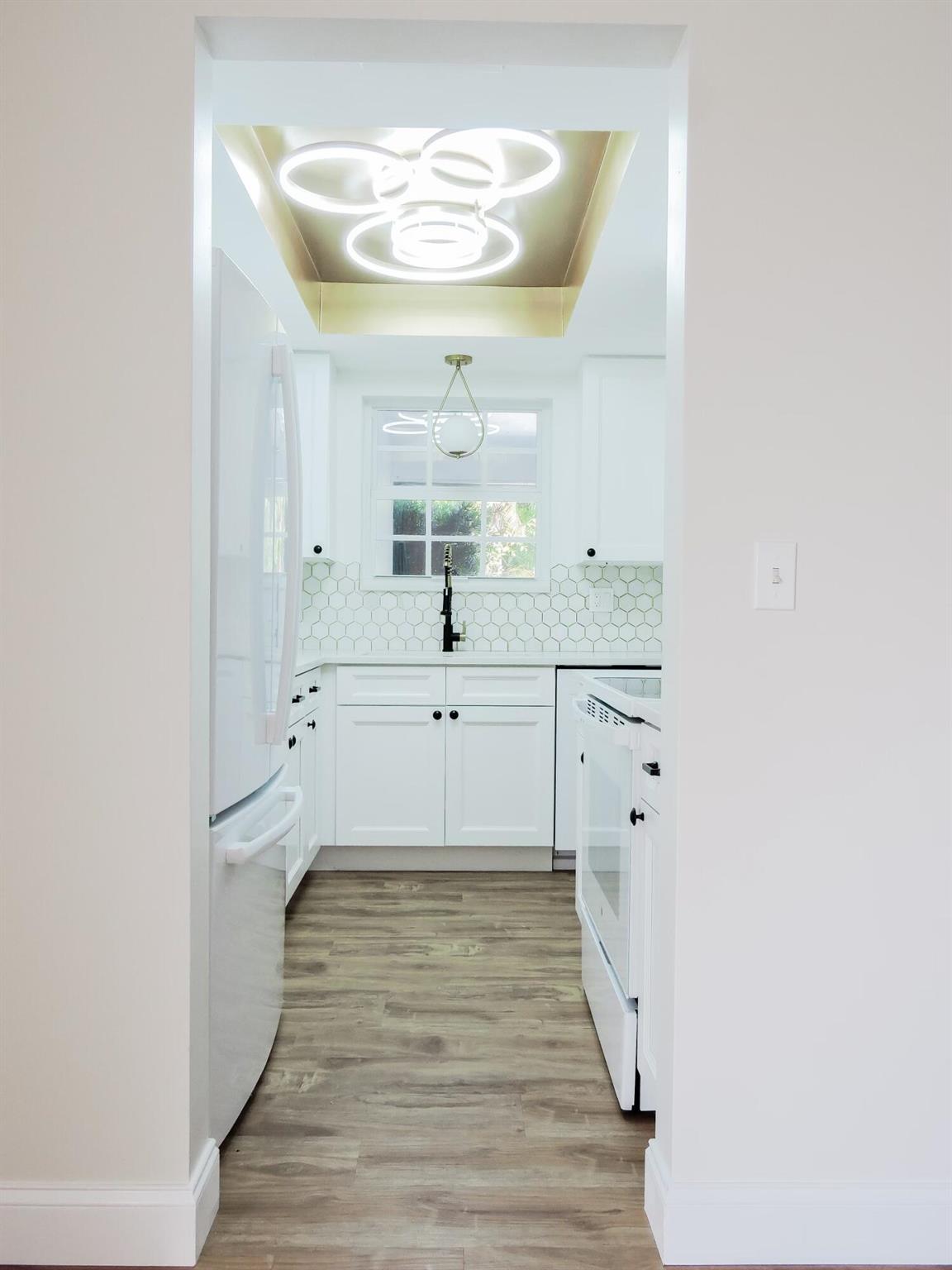 136 Yacht Club Drive 9