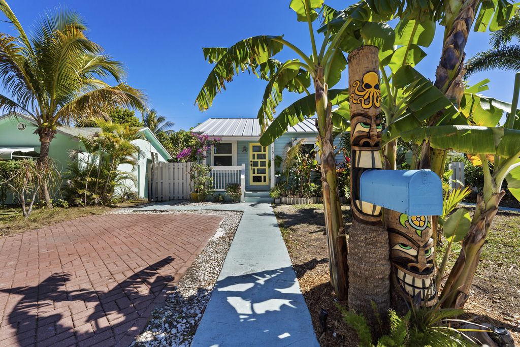 Photo of 1616 N N Street N, Lake Worth Beach, FL 33460 (MLS # R11161924)