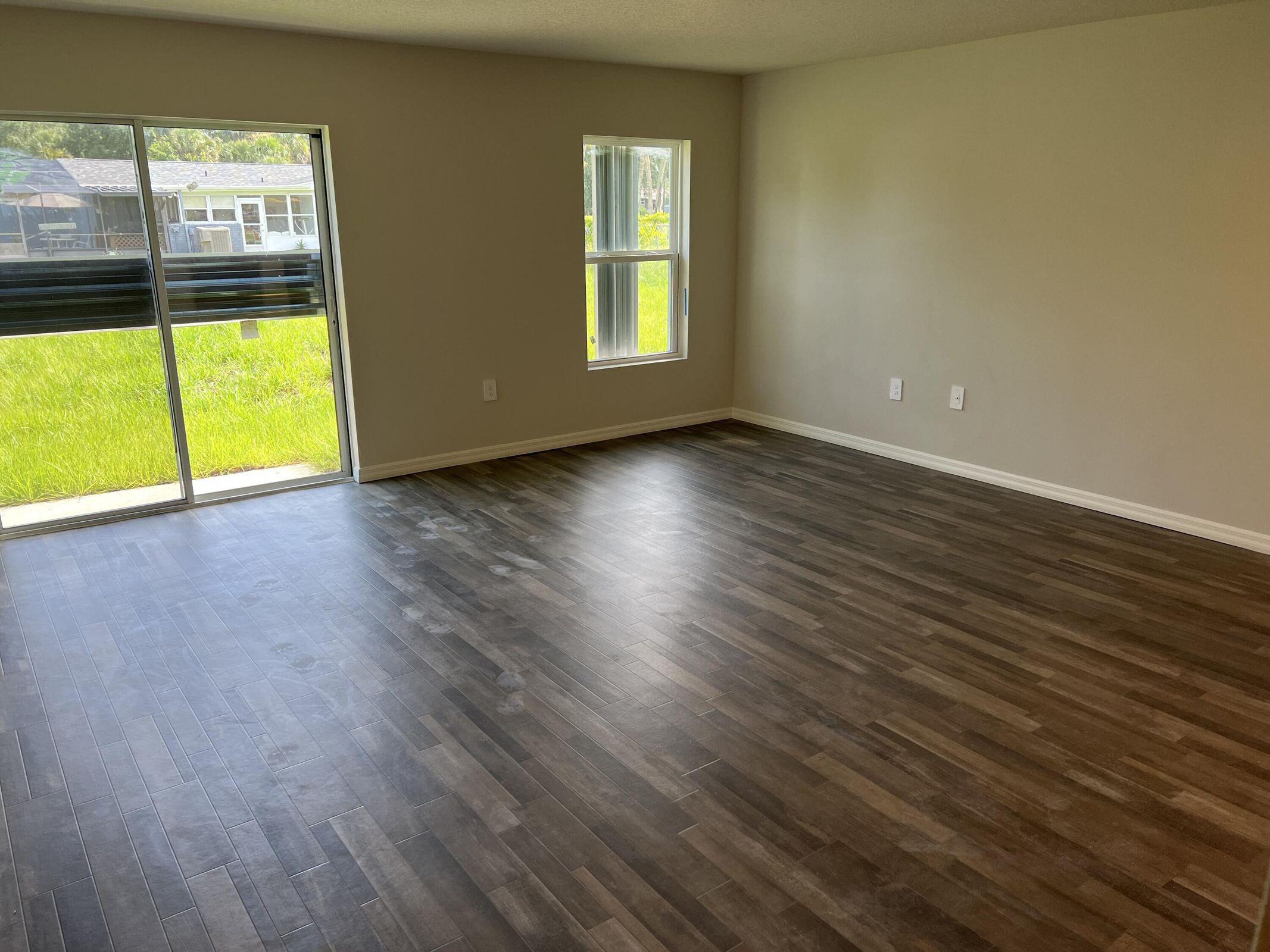 LAKEWOOD PARK UNIT 6 - Residential Lease