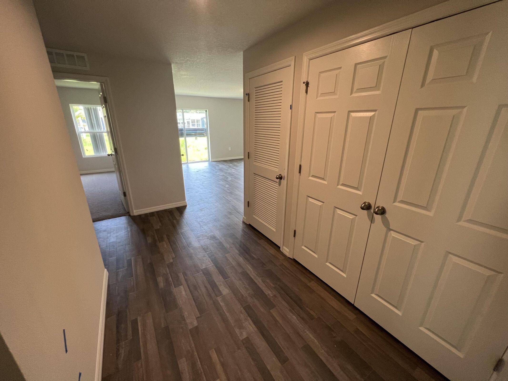 LAKEWOOD PARK UNIT 6 - Residential Lease