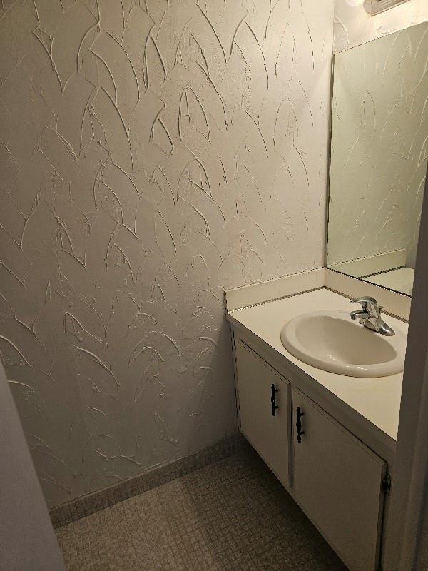 The Manors Twnhs 14-15 Co - Residential Lease