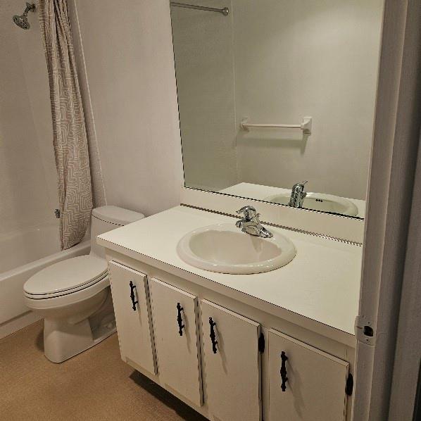 The Manors Twnhs 14-15 Co - Residential Lease