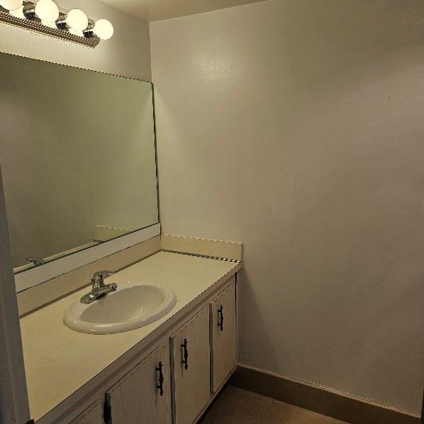 The Manors Twnhs 14-15 Co - Residential Lease