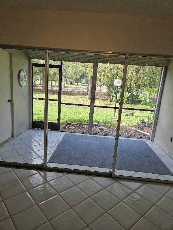 The Manors Twnhs 14-15 Co - Residential Lease