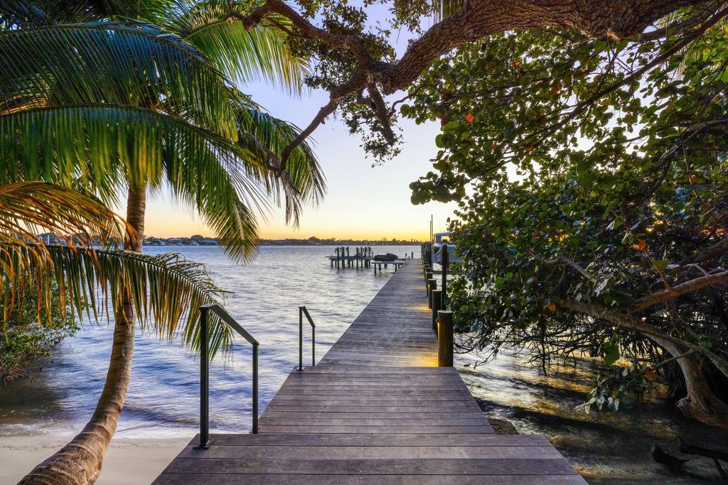 Photo of 109 S River Road, Sewalls Point, FL 34996 (MLS # R11160001)