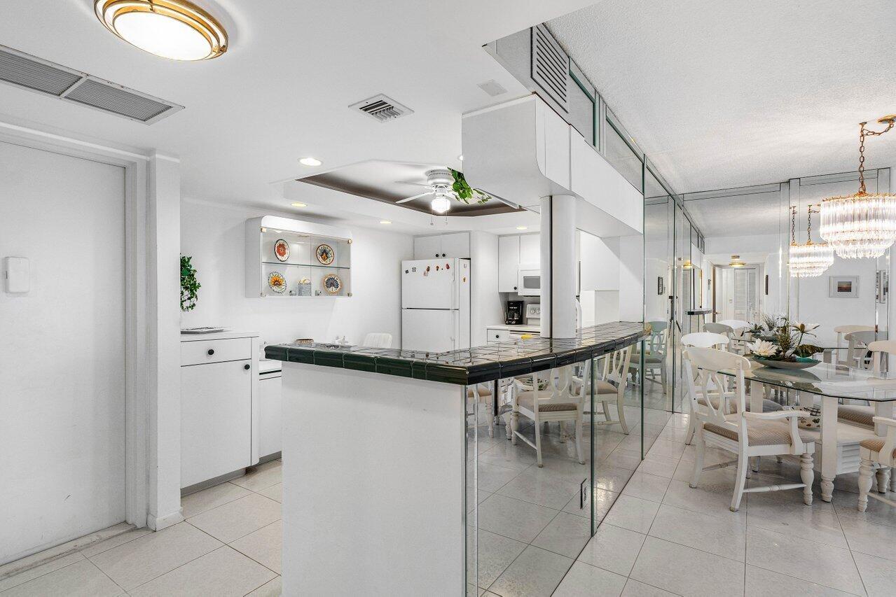 OPAL TOWERS CONDO - Residential Lease