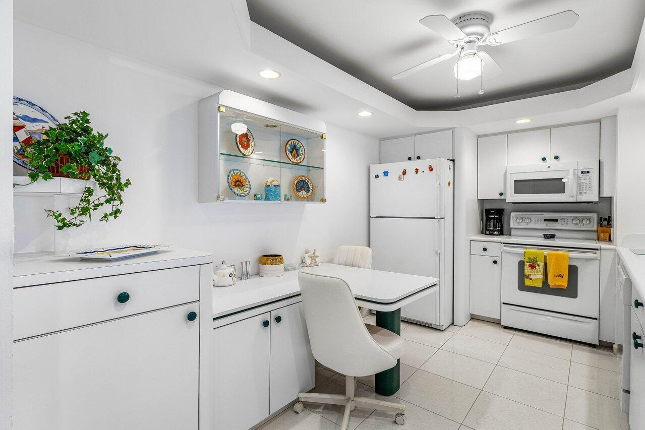 OPAL TOWERS CONDO - Residential Lease
