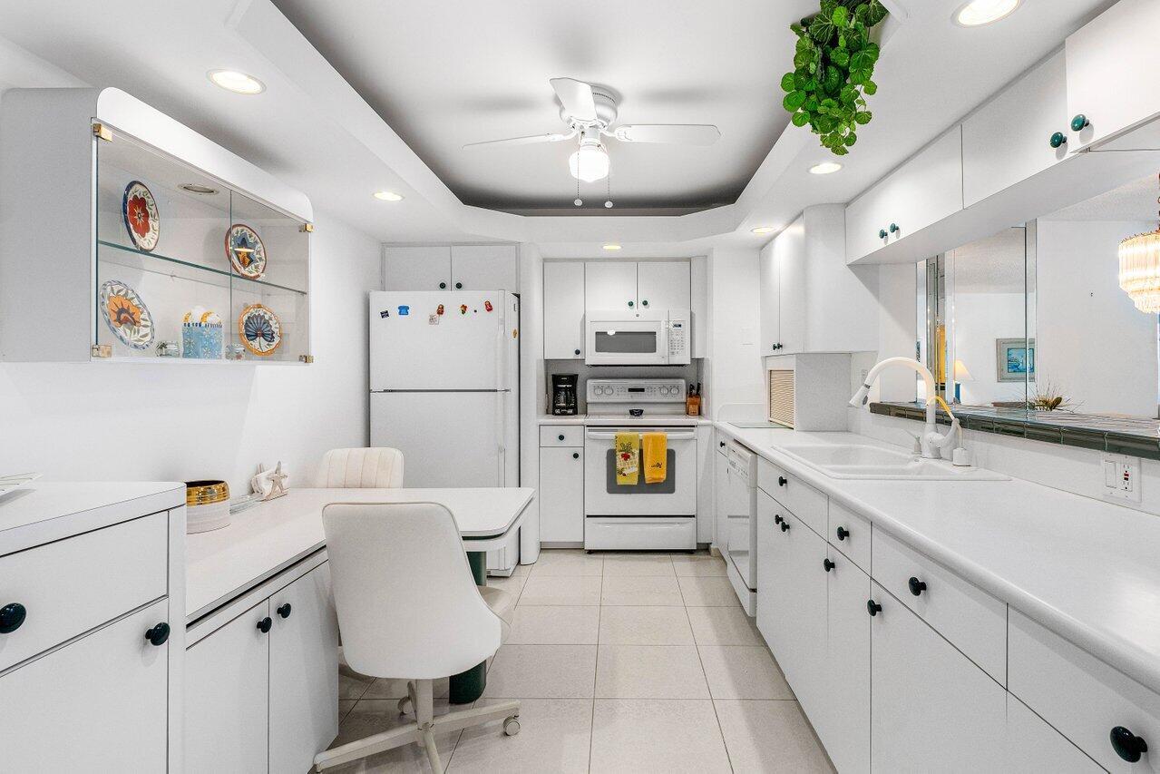 OPAL TOWERS CONDO - Residential Lease