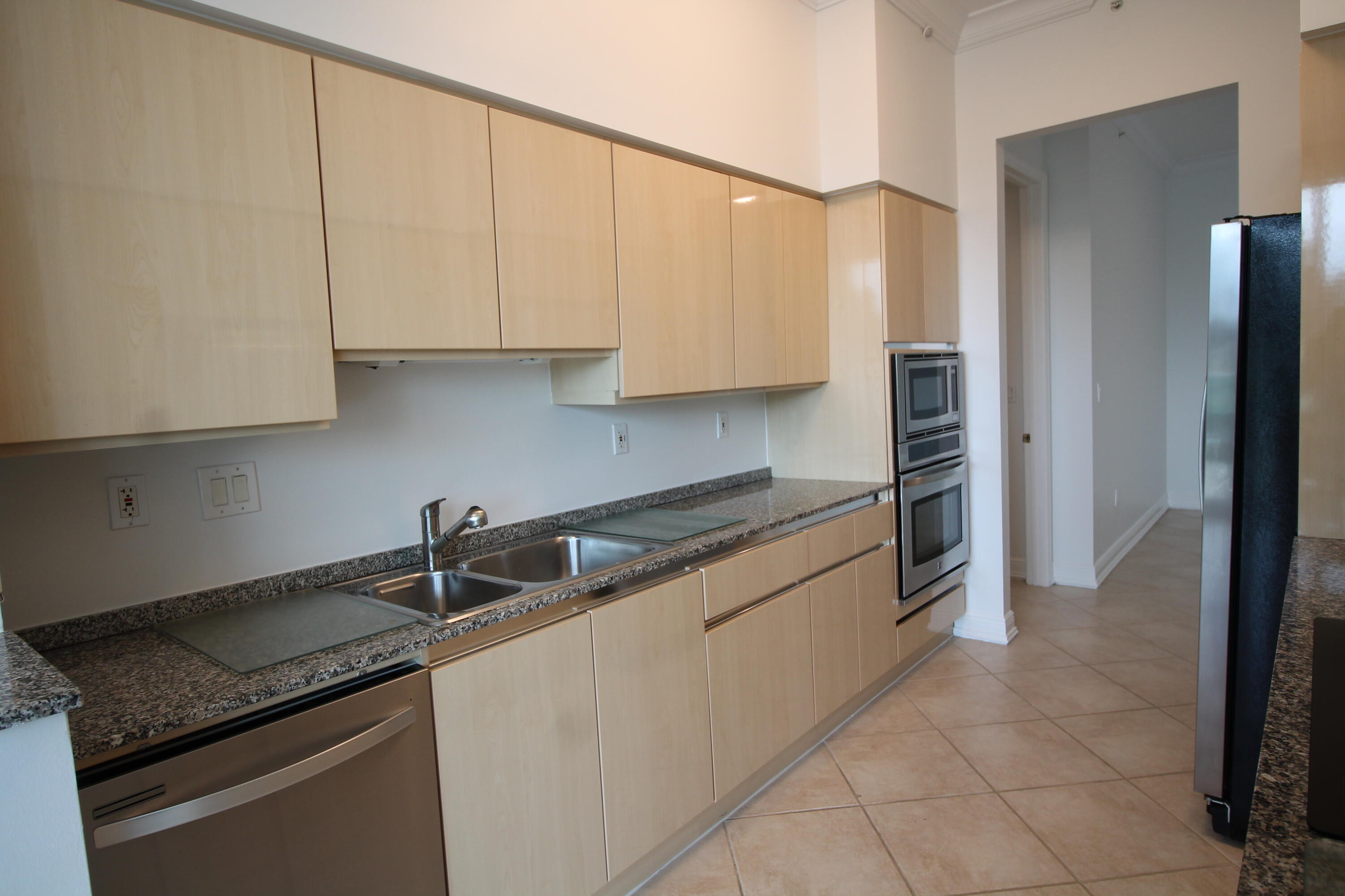 Townsend Place Condominium - Residential