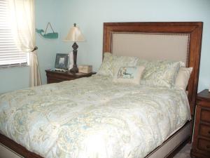 LAKES OF DEER CREEK - Residential