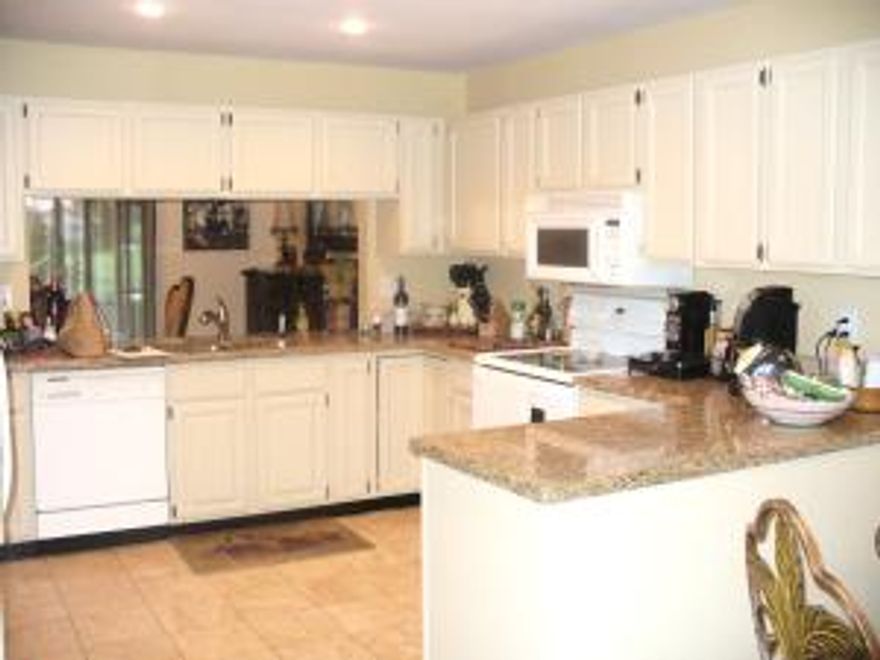 BEAUTIFUL 3 BEDROOM/3BATHROOM TOWNHOME! GREAT LOCATION ON THE LAKE IN DEER CREEK, INTERIOR FEATURES INCLUDE POPULAR ONE BEDROOM DOWNSTAIRS ON FIRST FLOOR WITH FULL BATHROOM. CATHEDRAL CEILINGS, GRANITE KITCHEN, EAT IN, SEPARATE DINING ROOM! SKYLIGHTS FOR GREAT NATURAL LIGHT! SPACIOUS SPLIT BEDROOM MASTER SUITES UPSTAIRS. PRIVATE SCREENED IN PATIO RIGHT ON THE LAKE! CEILING FANS! 1 CAR GARAGE! PET FRIENDLY, CLOSE TO SHOPPING/RESTAURANTS AND MAJOR HIGHWAYS. GREAT CONDITION, NOW RENTED, TENANT ON A MONTH TO MONTH AND WILL MOVE OR STAY ON WITH NEW OWNER. GREAT AMENITES. NO MANDATORY GOLF OR AMENITIES FEE.