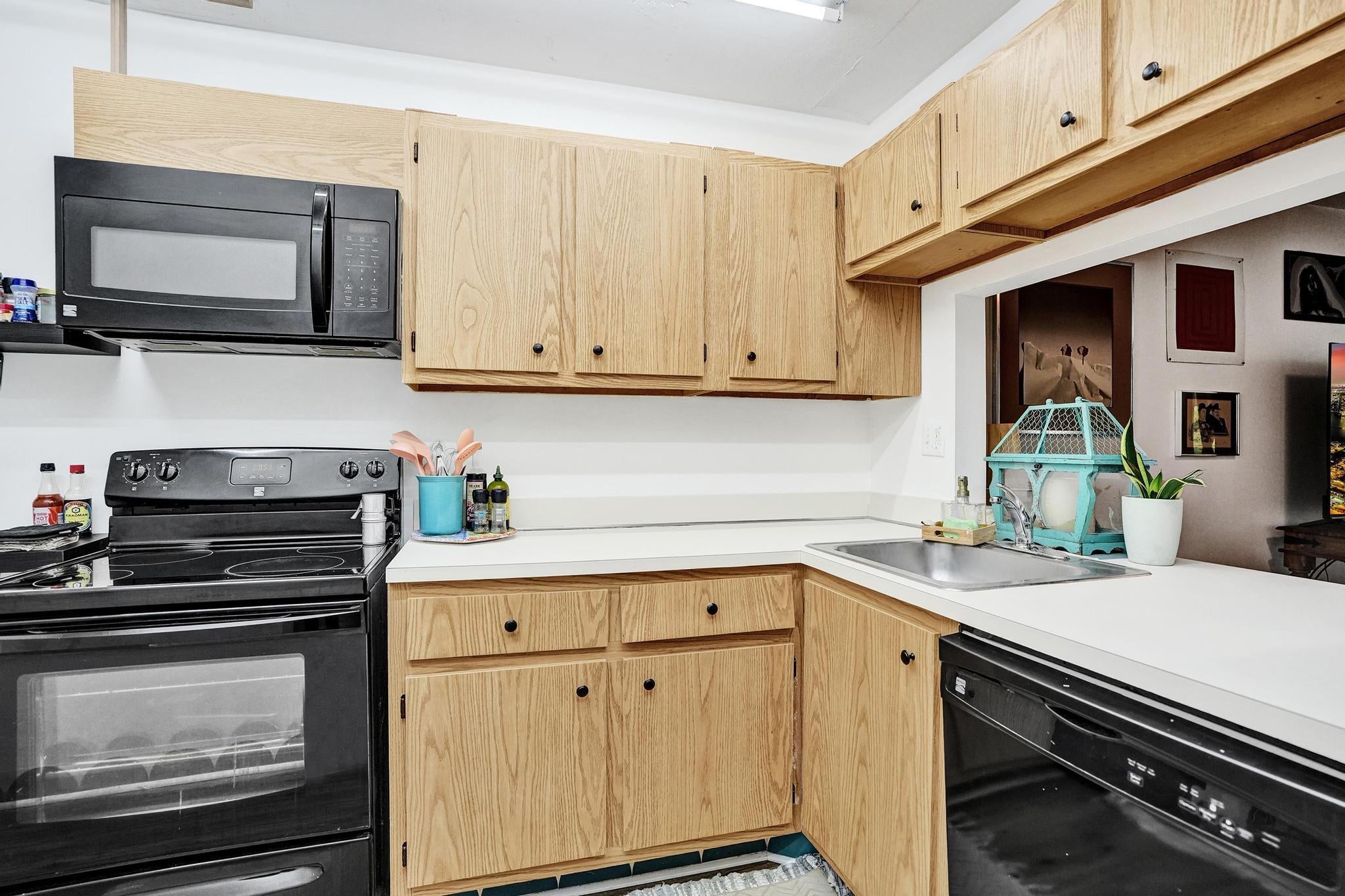 9460 TANGERINE Place 408