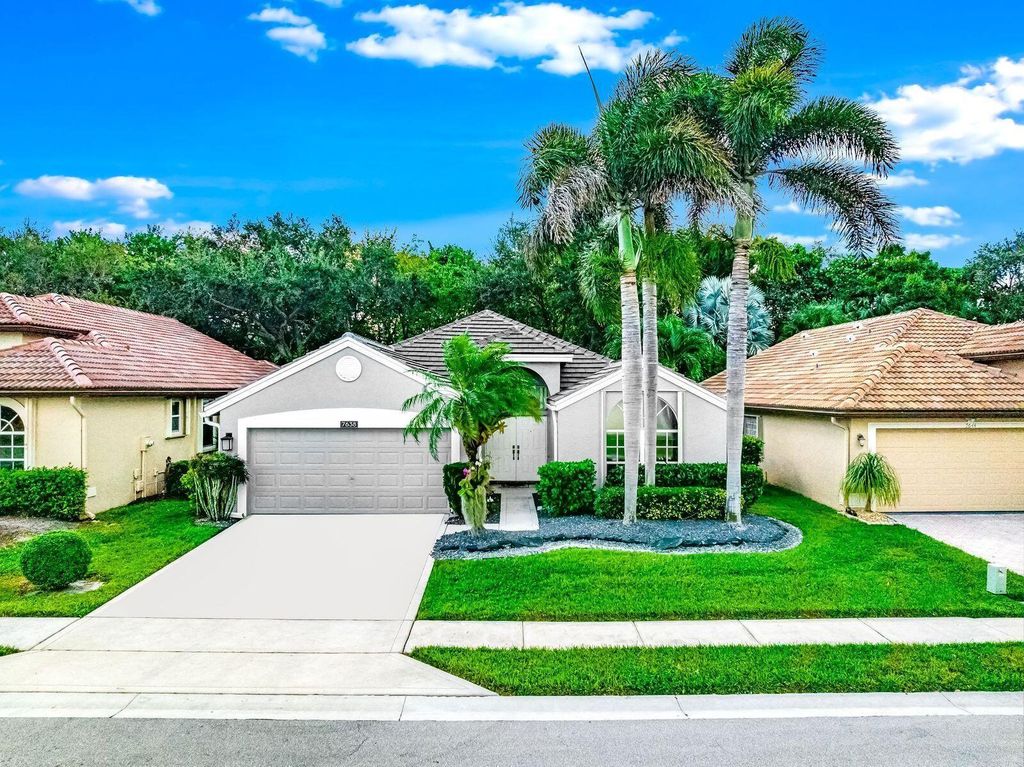 Photo of 7638 Charing Cross Lane, Delray Beach, FL 33446 (MLS # R10929910)