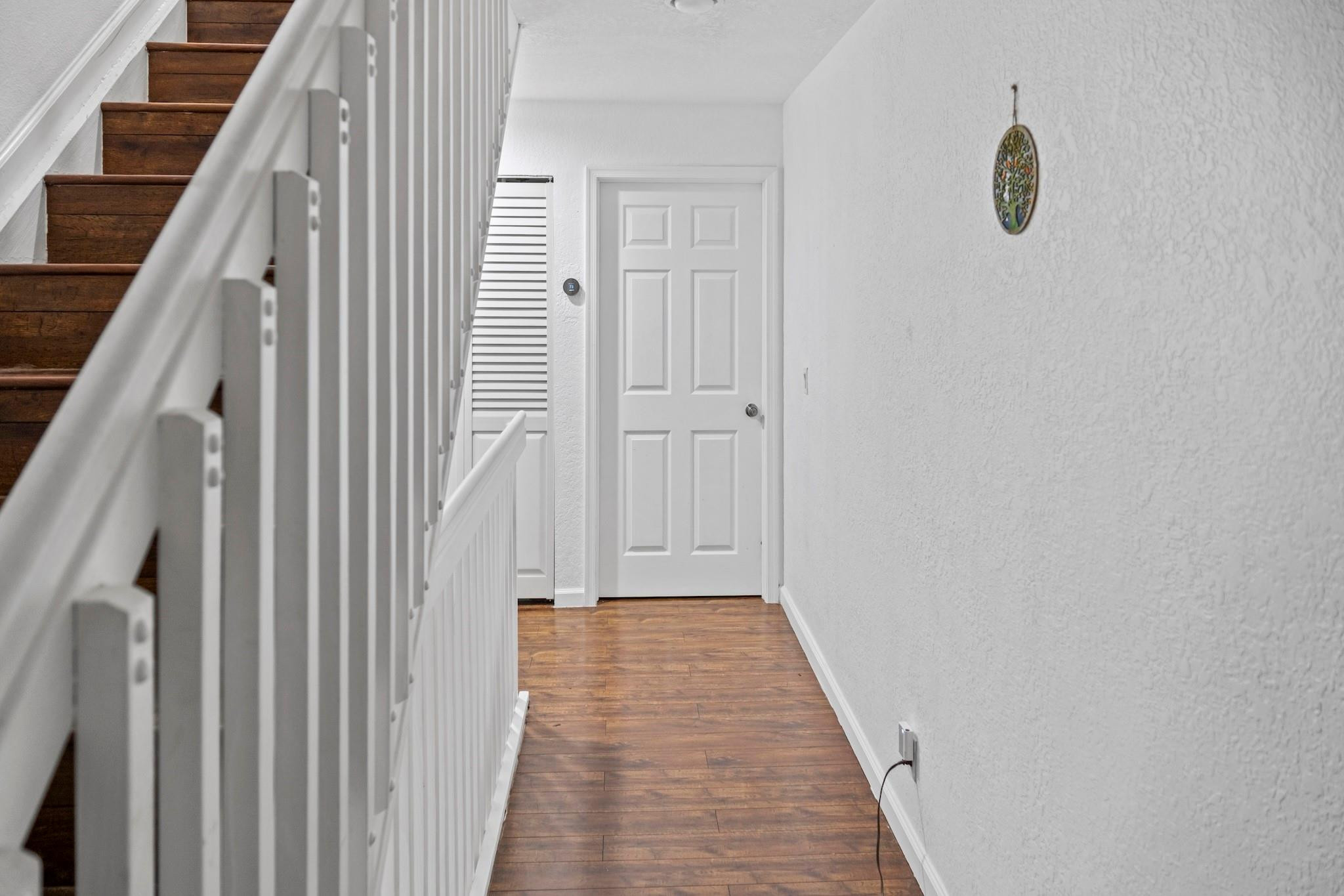 COUNTRY WESTERN STORE - Residential