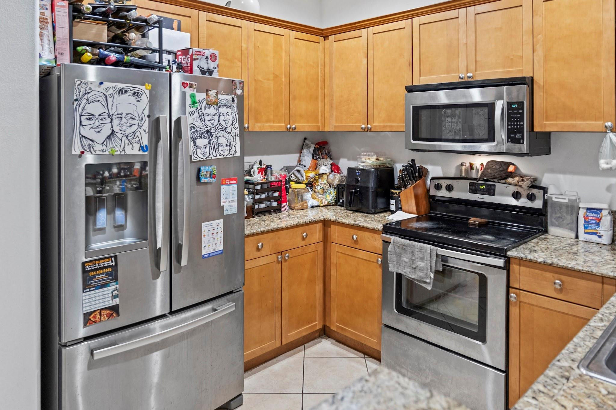 COUNTRY WESTERN STORE - Residential