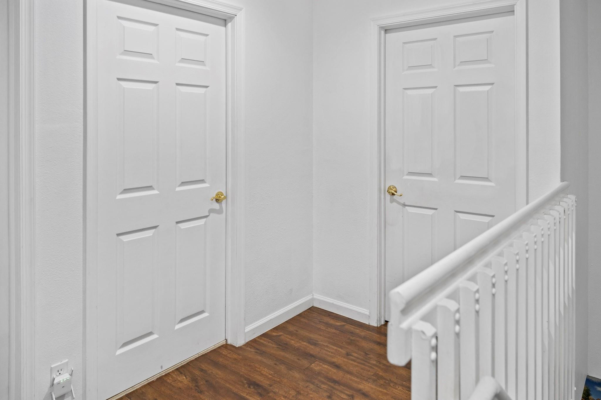 COUNTRY WESTERN STORE - Residential