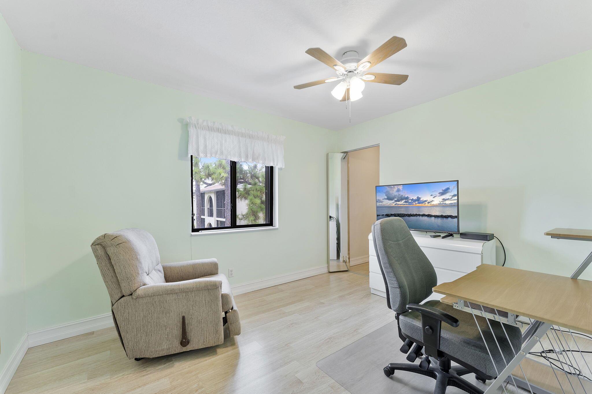 PINE RIDGE SOUTH III COND - Residential